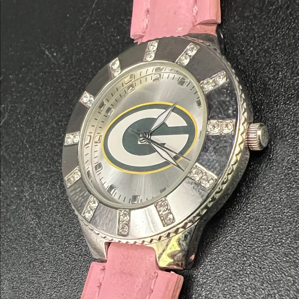 Game Time Green Bay Packers Logo Watch with Pink Strap and New Battery